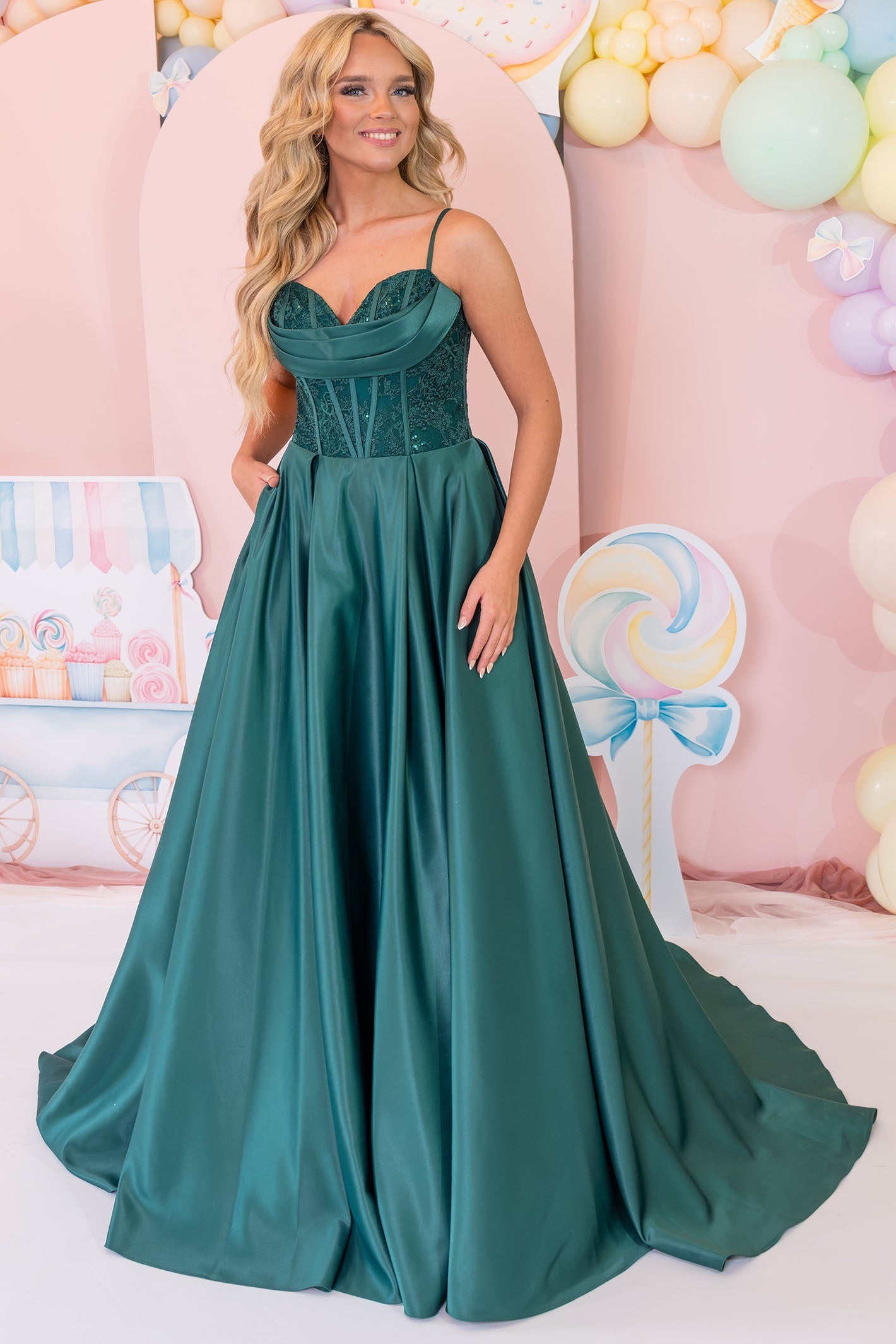 green emerald velvet dress Elegant Tulle Ball Gown V Neck Side Split Layered Long Prom Dress US6 / Emerald Green